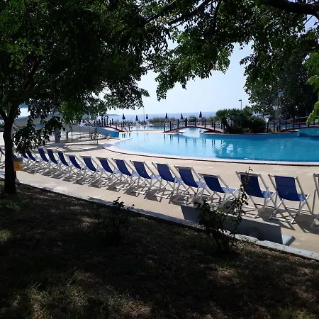 Appartamento Con Giardino Villaggio Tucano Ferienhaus